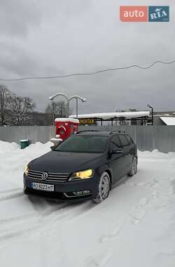 Универсал Volkswagen Passat 2011 в Ужгороде