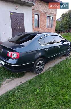 Седан Volkswagen Passat 2007 в Ивано-Франковске