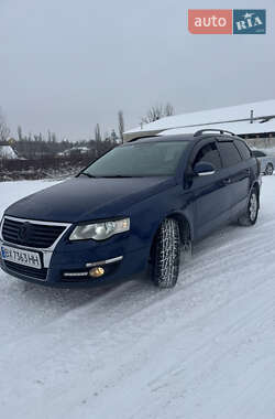Универсал Volkswagen Passat 2006 в Новой Ушице