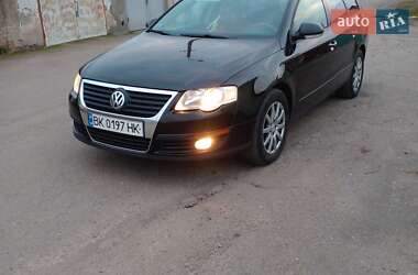 Універсал Volkswagen Passat 2006 в Дубні