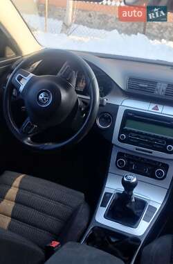 Универсал Volkswagen Passat 2010 в Костополе