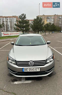 Седан Volkswagen Passat 2013 в Николаеве