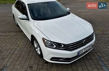 Седан Volkswagen Passat 2016 в Кропивницькому