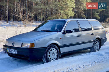 Універсал Volkswagen Passat 1992 в Харкові