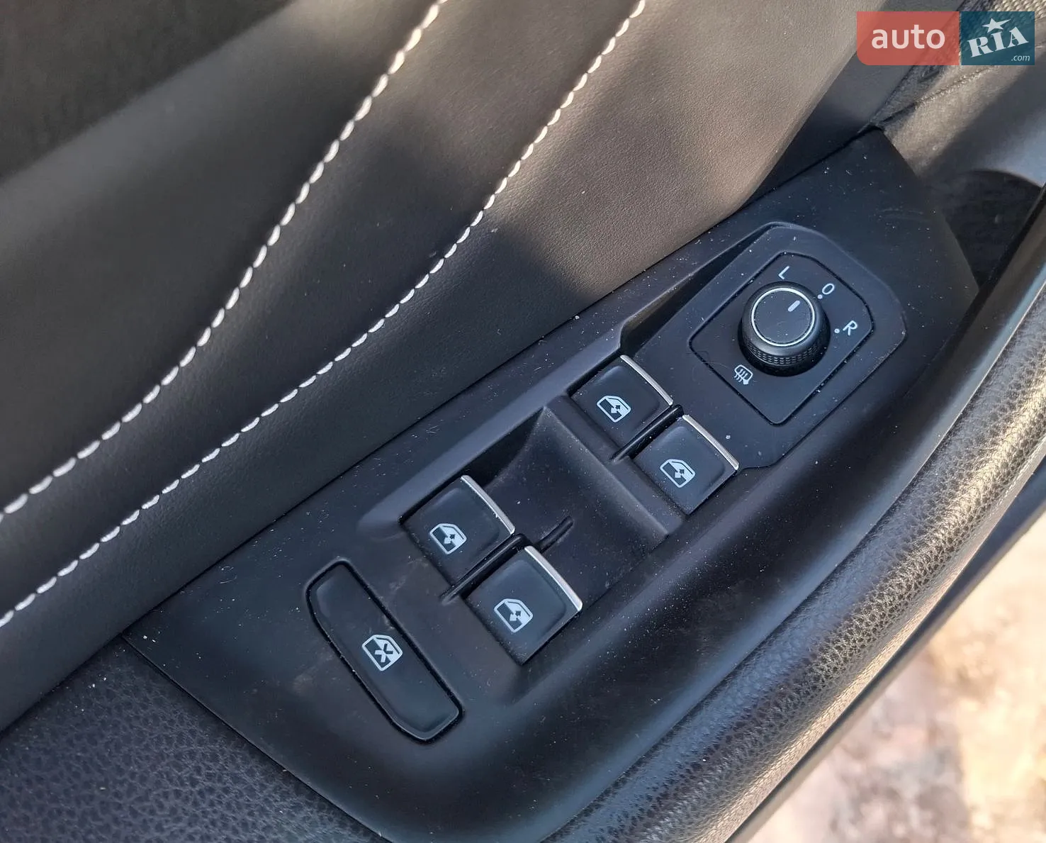 2019 Volkswagen Passat - мініатюра 15