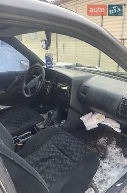 Універсал Volkswagen Passat 1993 в Дрогобичі