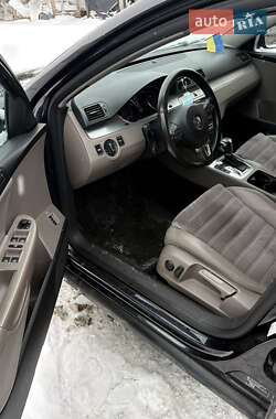 Універсал Volkswagen Passat 2010 в Києві