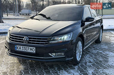 Седан Volkswagen Passat 2016 в Кременчуці
