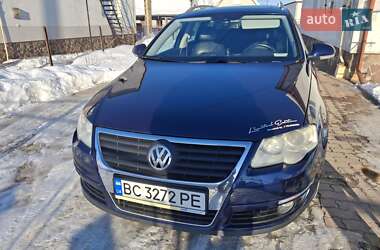 Універсал Volkswagen Passat 2010 в Пустомитах