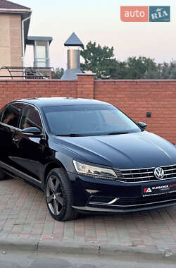 Седан Volkswagen Passat 2016 в Одесі