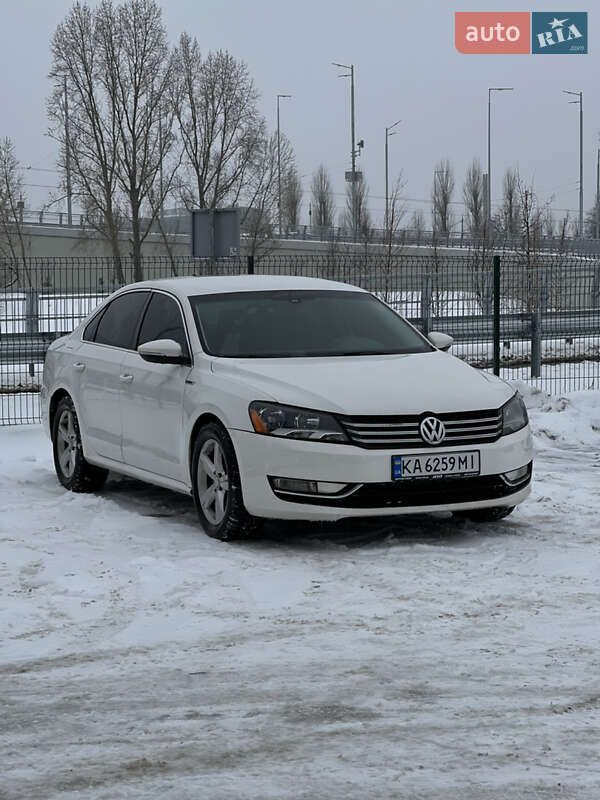 Volkswagen Passat 2011 Volkswagen Passat 2011