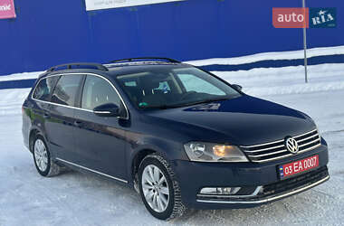 Універсал Volkswagen Passat 2011 в Нововолинську