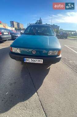 Універсал Volkswagen Passat 1993 в Львові