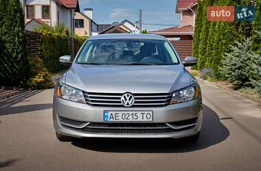 Седан Volkswagen Passat 2014 в Києві