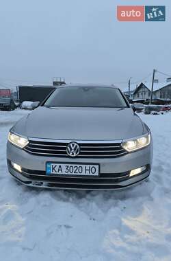 Універсал Volkswagen Passat 2016 в Києві