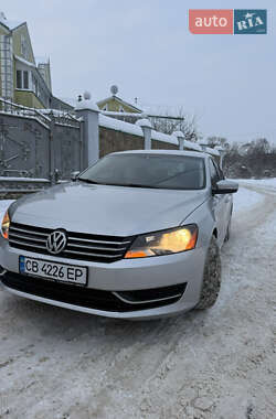 Седан Volkswagen Passat 2012 в Чернігові