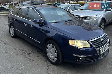 Универсал Volkswagen Passat 2005 в Киеве