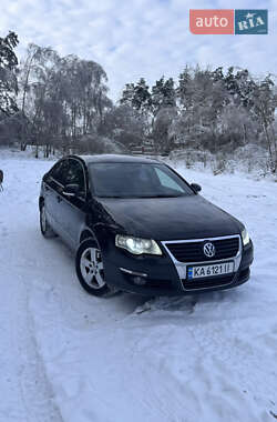 Седан Volkswagen Passat 2008 в Киеве
