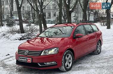 Универсал Volkswagen Passat 2013 в Киеве