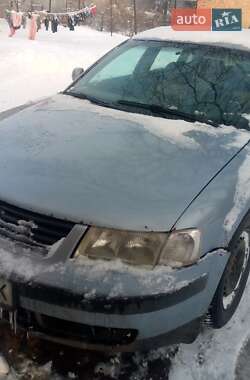 Седан Volkswagen Passat 1998 в Козятині