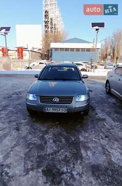 Универсал Volkswagen Passat 2003 в Киеве