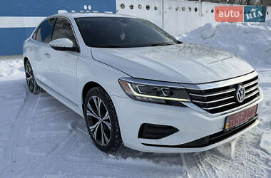 Седан Volkswagen Passat 2020 в Киеве