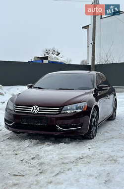 Седан Volkswagen Passat 2014 в Львове