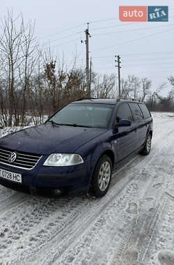 Універсал Volkswagen Passat 2003 в Глибокій