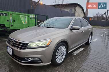 Седан Volkswagen Passat 2015 в Одесі