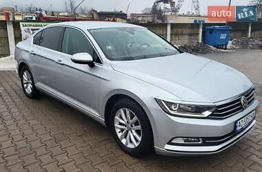 Седан Volkswagen Passat 2014 в Мукачево