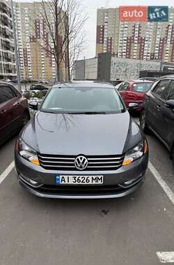 Седан Volkswagen Passat 2015 в Киеве