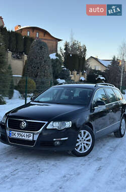 Универсал Volkswagen Passat 2008 в Ровно
