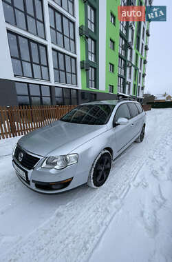 Універсал Volkswagen Passat 2006 в Вараші