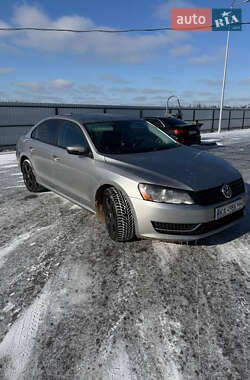 Седан Volkswagen Passat 2012 в Кривом Роге