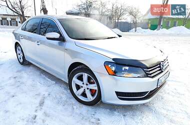 Седан Volkswagen Passat 2013 в Глухові
