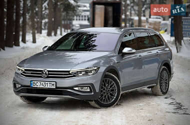 Универсал Volkswagen Passat 2021 в Львове