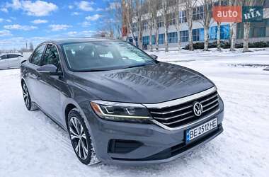 Седан Volkswagen Passat 2021 в Николаеве