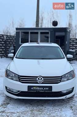Седан Volkswagen Passat 2015 в Києві