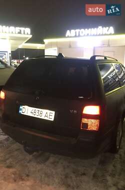 Універсал Volkswagen Passat 1998 в Києві