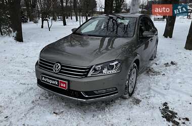 Седан Volkswagen Passat 2011 в Киеве