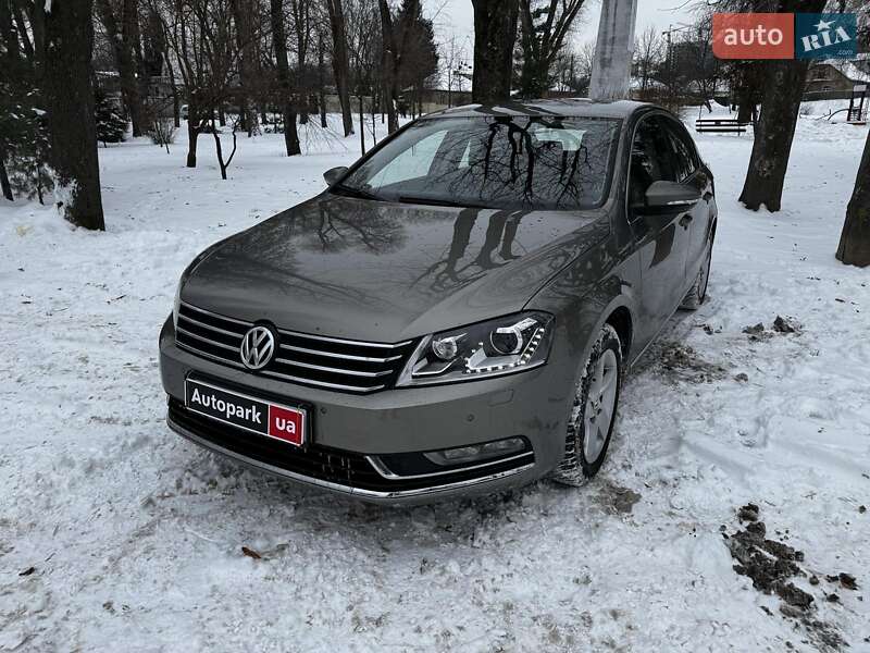Volkswagen Passat 2011