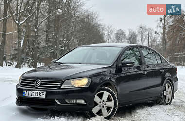 Седан Volkswagen Passat 2011 в Киеве