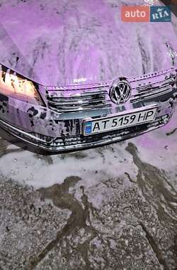 Універсал Volkswagen Passat 2011 в Яремчі