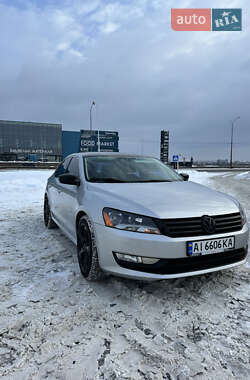Седан Volkswagen Passat 2012 в Киеве