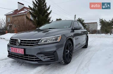Седан Volkswagen Passat 2017 в Вараші