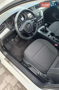 Универсал Volkswagen Passat 2016 в Житомире