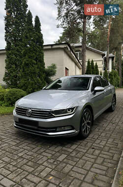 Седан Volkswagen Passat 2018 в Черкассах