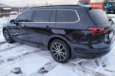 Універсал Volkswagen Passat 2015 в Львові