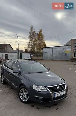 Універсал Volkswagen Passat 2010 в Дубні