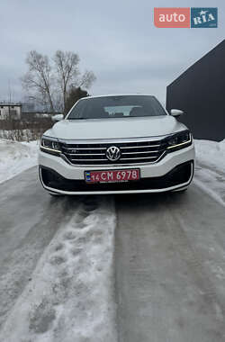 Седан Volkswagen Passat 2021 в Львове